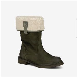 New Vintage Foundry boots.